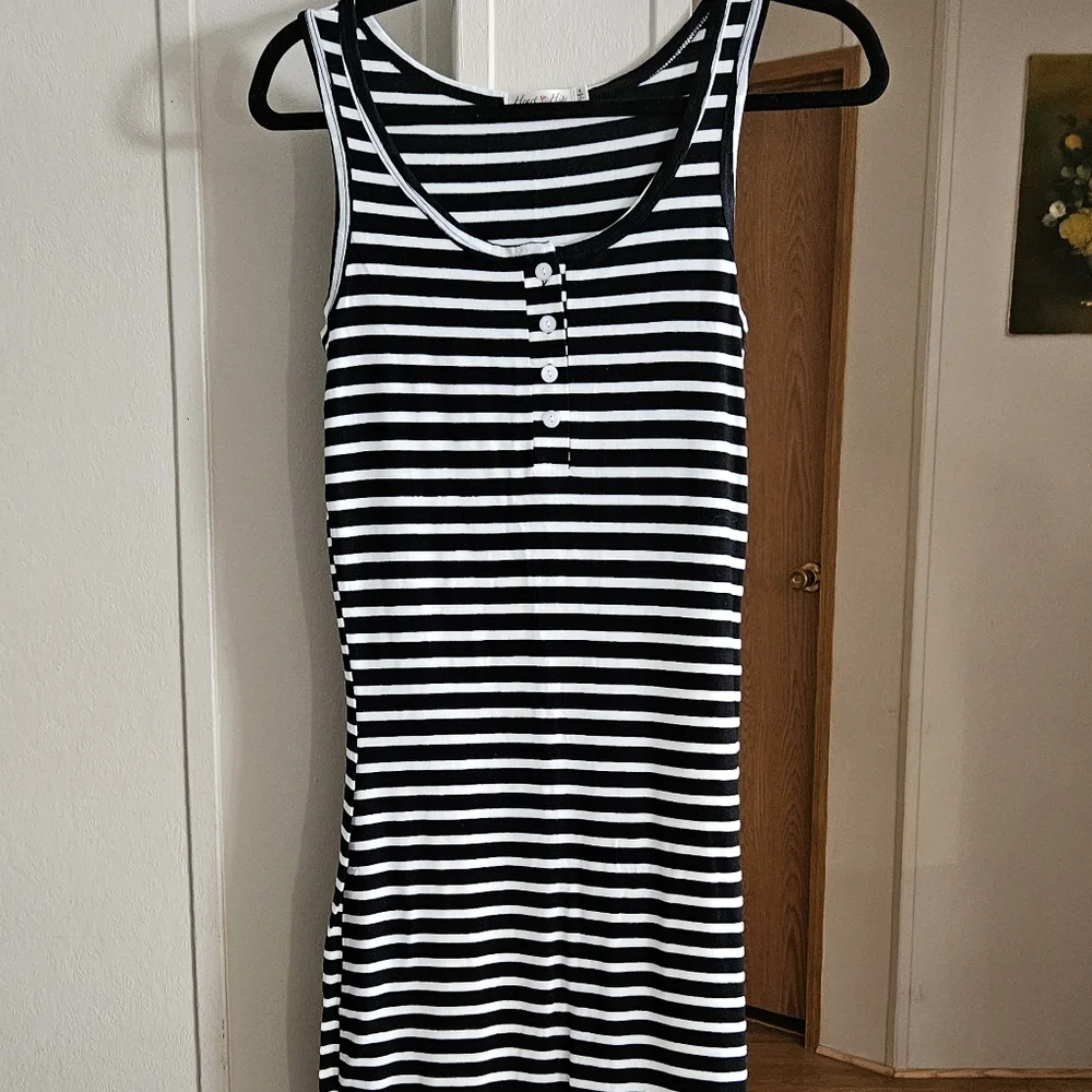 Heart & Hips Striped Maxi Dress - Picture 3 of 4
